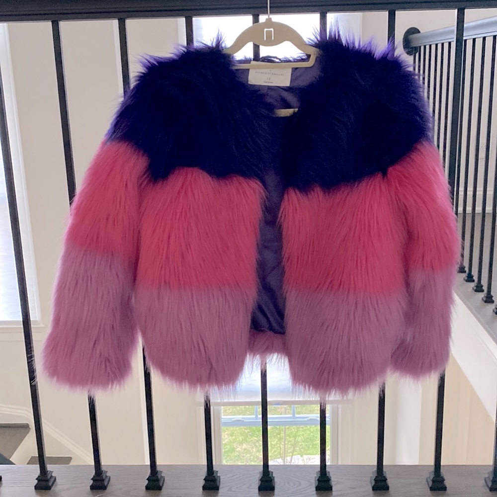 Chic oversized Diane von Furstenberg girl’s fur jacket